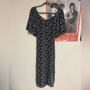 A New Day Black and White Floral Maxi Dress XS with pockets